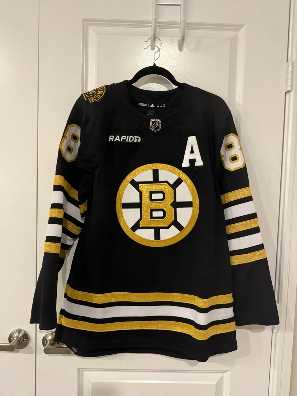 NWT Boston Bruins Pastrnak #88 size 46 100 year anniversary jersey